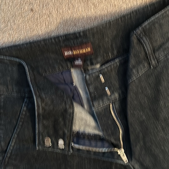 Dana Buchman flare jeans in dark denim, size 12. - Picture 2 of 4